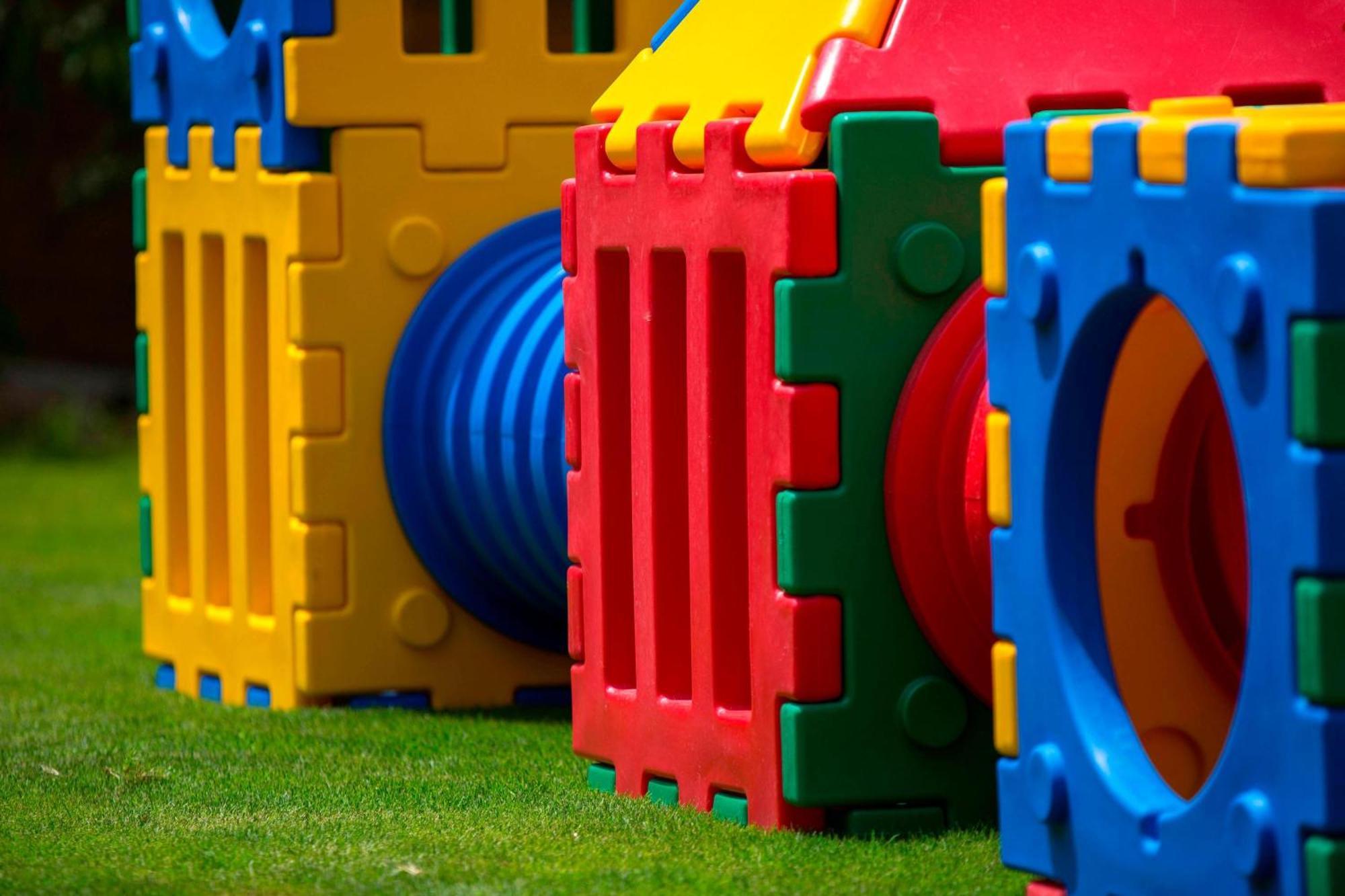 Renaissance Cairo Mirage City Hotel Экстерьер фото Playground equipment