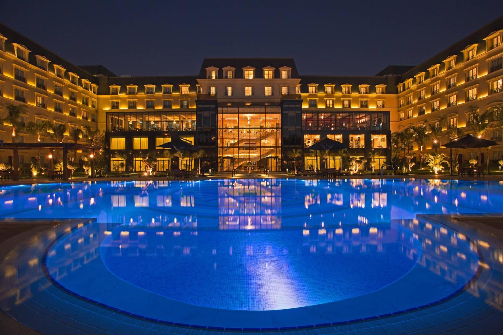 Renaissance Cairo Mirage City Hotel Экстерьер фото The pool at the Mandarin Oriental, Sanya